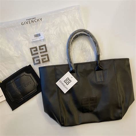 【新品未使用】givenchy ジバンシー トートバッグ ノベルティ ブラック メルカリ