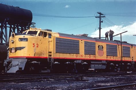 Union Pacific Gtel´s Gas Turbine Electrical Locomotive Golden Spike