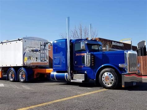 Pin By Scott Ackerman On Grain Haulers Big Rig Trucks Peterbilt