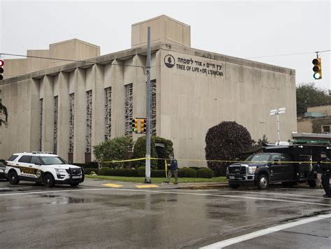 Gunman attacks Pittsburgh synagogue, killing 11 people | MPR News