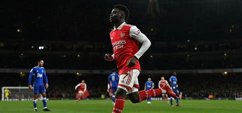 Arsenal 4 0 Everton Rampant Gunners Go Five Points Clear