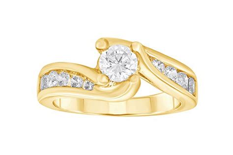 Fred Meyer Jewelers Offers Brides Readers an Exclusive Discount