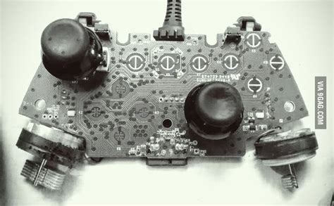 Xbox 360 Controller Naked 9GAG