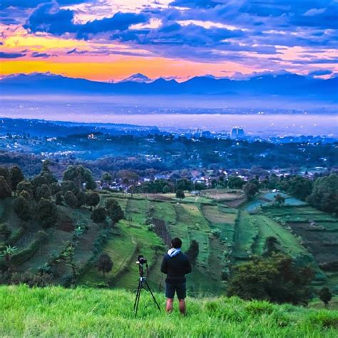 4 Destinasi Wisata Bandung Yang Paling Pas Dikunjungi Malam Hari