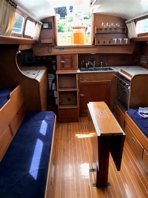 A One Owner Hinckley Bermuda 40 Yotlot Boat Interior Design Yacht