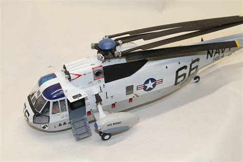 SH3H Sea King Helicopter Plastic Model Helicopter 1 48 Scale