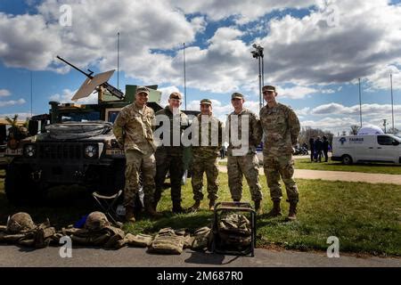 Les soldats polonais affectés à la Brigade multinationale d artillerie