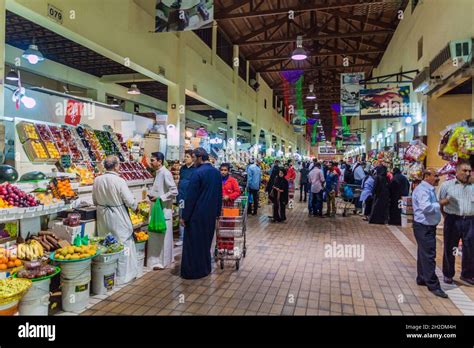 Kuwait City Kuwait March 17 2017 Shopping Alley At The Central