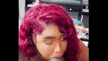 Directement dans sa gorge jusqu à ce qu elle Princesslola XVIDEOS