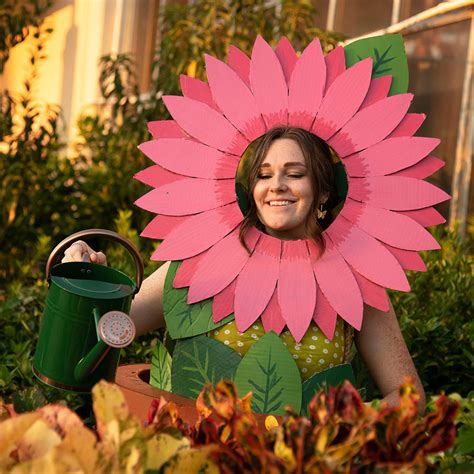 DIY Potted Daisy Halloween Costume - The Home Depot