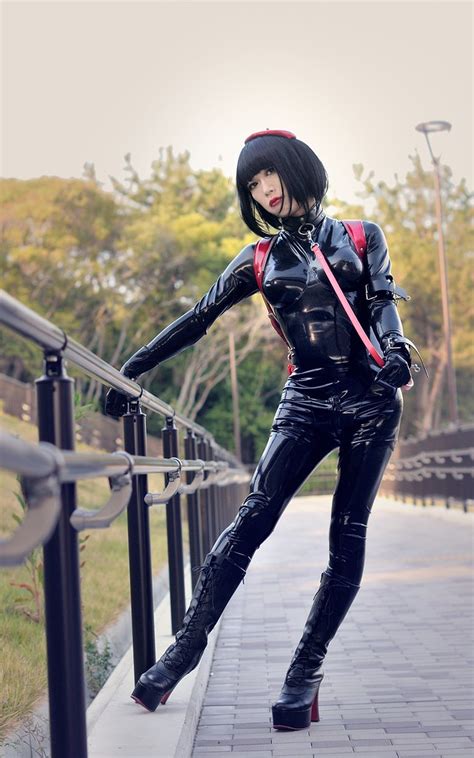 Black Rubber Catsuit Blak Long Boots And Red Randoseru Flickr