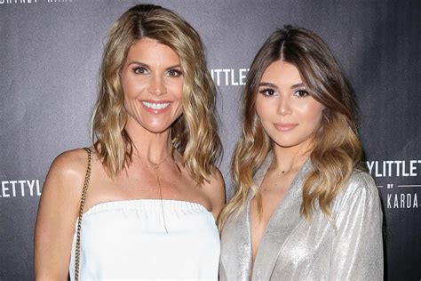 Lori Loughlins Daughter Olivia Jade Breaks Silence On College