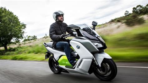 BMW C Evolution Electric Scooter Is Smoking Hot - autoevolution