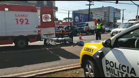 Forte Colis O Entre Carro E Caminhonete Registrada Na Avenida