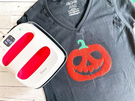 Simple DIY Halloween Shirt - Everyday Party Magazine