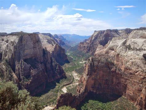 Hiking in Zion National Park - Jessb.org