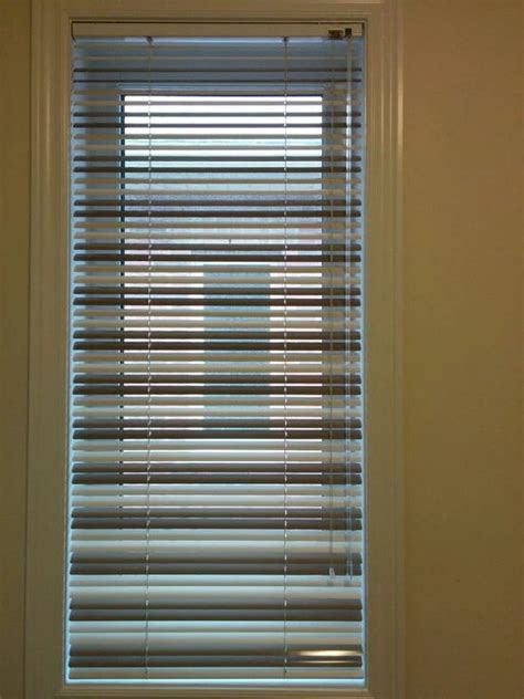 Horizontal Blinds - Open Blinds