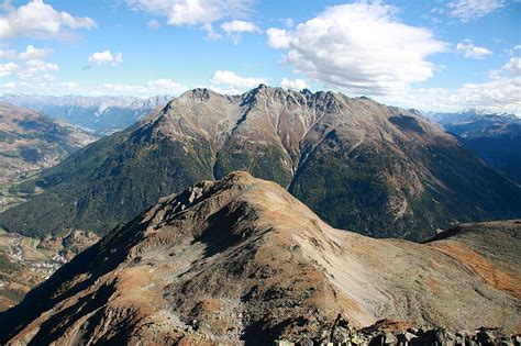 Regard en arrière depuis la crête E du Piz dal Ras Fotos hikr org