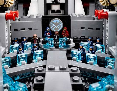 Lego Avengers Age Of Ultron Helicarrier