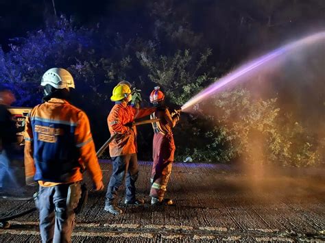 Atienden 15 Incendios Forestales En Caracas