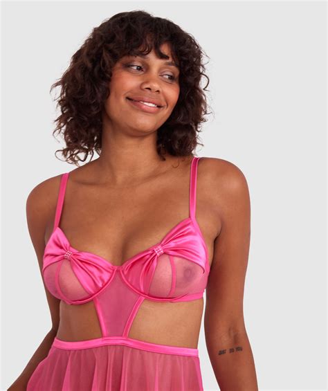 Bras N Things Night Games Prom Queen Soft Cup Mini V Set Pink