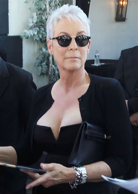 Jamie Lee Curtis Cleavage Thefappening