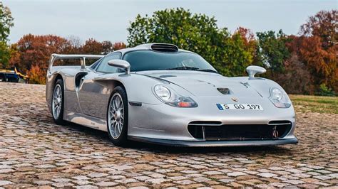 911 Gt1 Strassenversion Losgelassen Auto Illustrierte Das Schweizer Automagazin