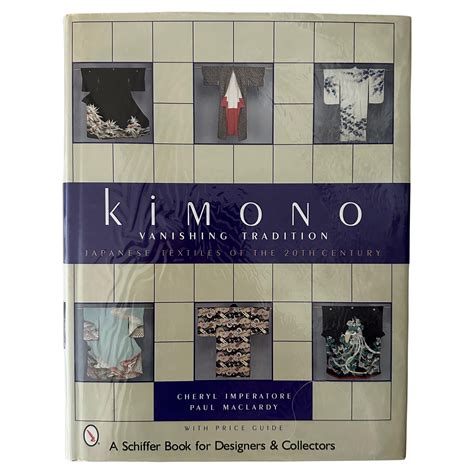 KIMONO Vanishing Tradition - Japanese Textiles of the 20th Century For
