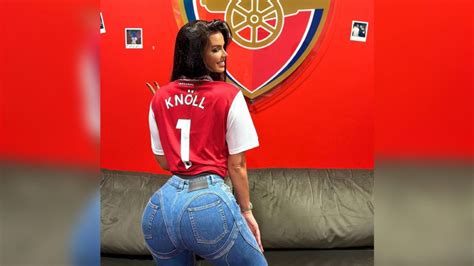 Fotos Modelo Croata Ivana Knoll Fue Invitada De Lujo De Arsenal Para