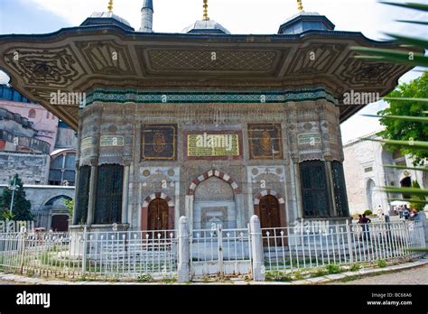 Turkey Istanbul Topkapi Palace Water Fountain Of Sultan Ahmet 111