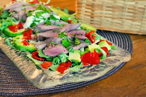 Carne Asada Salad Recipe - Food Fanatic