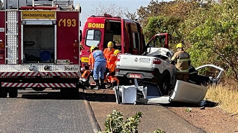 Motorista Fica Gravemente Ferido Após Bater Em Caminhão Na Br 452 Em