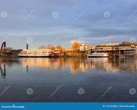 Sunset View of Sacramento Skyline with Sacramento River Editorial Image ...