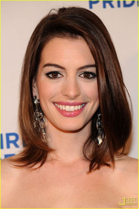 Hair & Beauty: Anne Hathaway Hairstyles 02