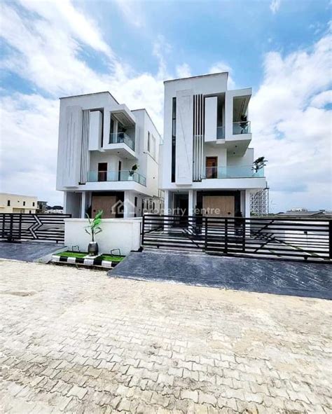 For Sale Exquisitely Finished Bedrooms Fully Detached Diplex