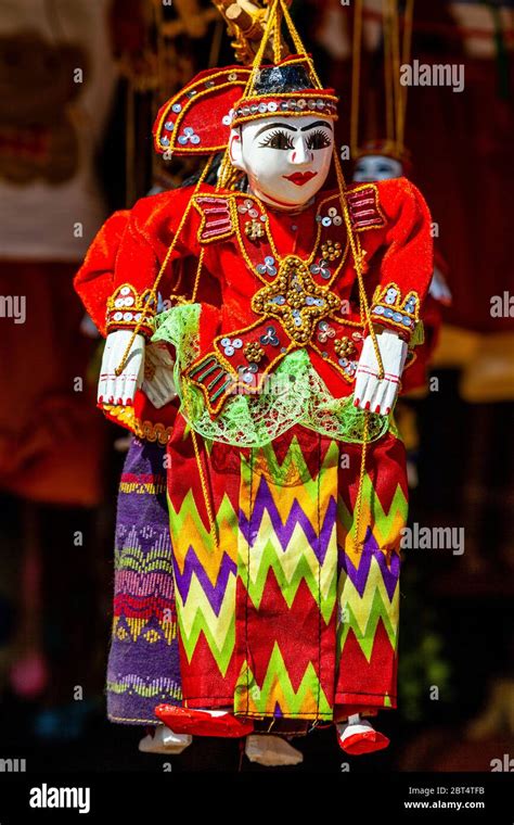 Burmese Puppets Hi Res Stock Photography And Images Alamy