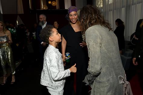 Alicia Keys With Her Sons at 2019 iHeartRadio Music Awards | POPSUGAR Celebrity