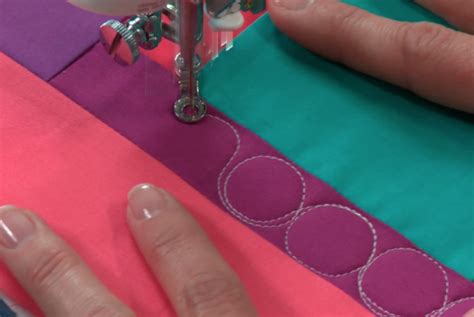 These Simple Free Motion Quilting Designs Are Perfect For Beginners