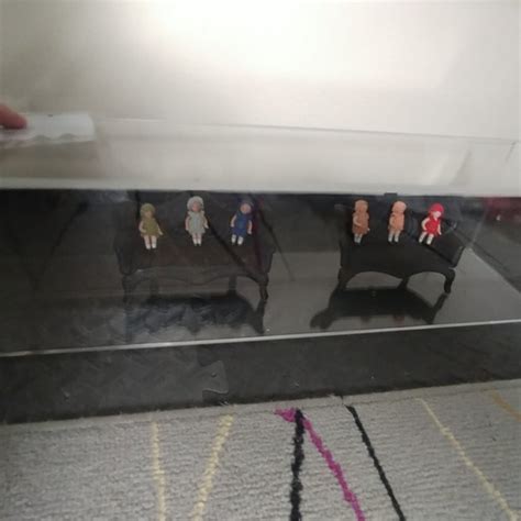 Collectible Figurine Display Case For Doll Bobblehead Action Figure