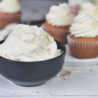 Whipped Cream Buttercream Recept