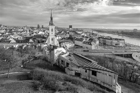 Братислава. Часть 1. Люди, Скульптуры и Исторический Центр Города: ru ...