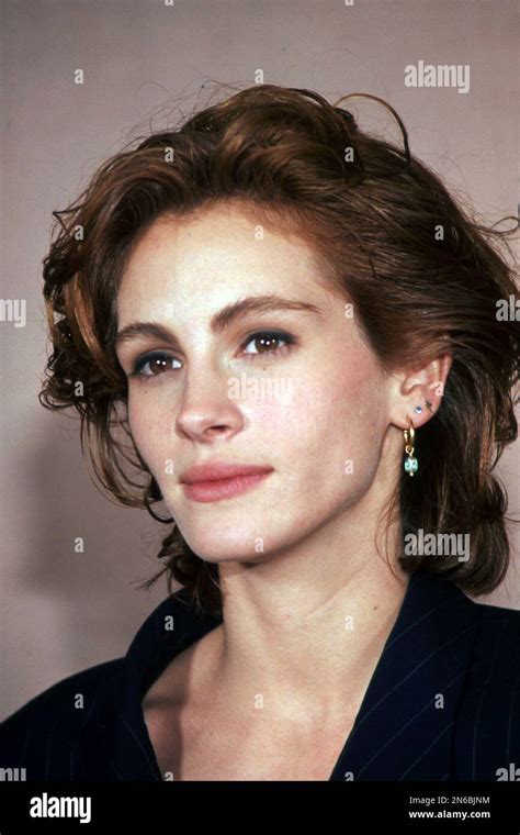 Julia Roberts At The 48th Annual Golden Globe Awards January 19 1991 Credit Ralph Dominguez