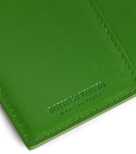 Bottega Veneta Green Leather Debossed Intreccio Bifold Card Holder