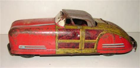 VINTAGE WYANDOTTE TOY CAR