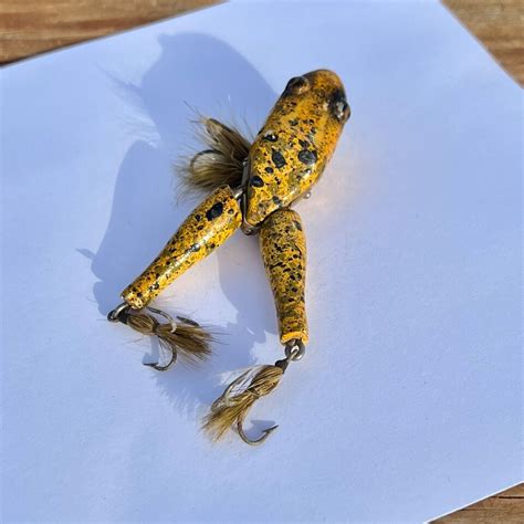 Beautiful Vintage Paw Paw Wotta Frog Wood Lure Great Hair And Paint