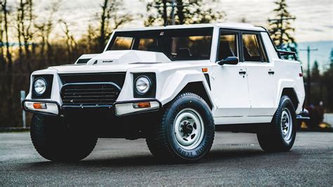 Buy Yourself A Rambo Lambo 1988 Lamborghini Lm002 Heading To Auction