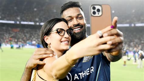 Ipl 2022 Final Who Is Natasa Stankovic Captain Of Gujarat Titans Hardik Pandya Wife How Both