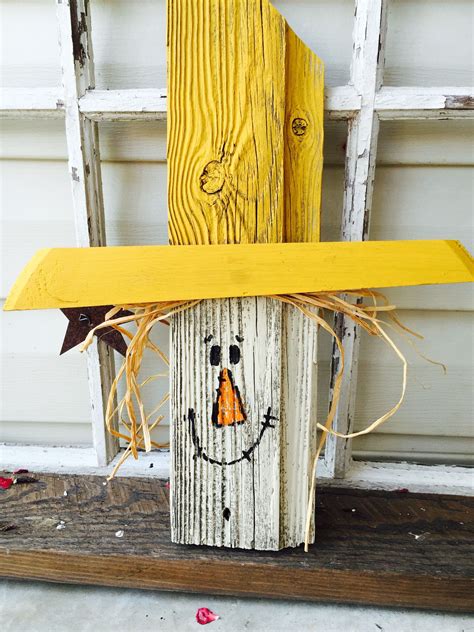 Scarecrow Made From A Barnwood Scrap Fall Wood Projects Wood