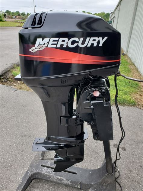 2002 Mercury 40 HP 2 Cyl Carbureted 2 Stroke 20 L Outboard Motor