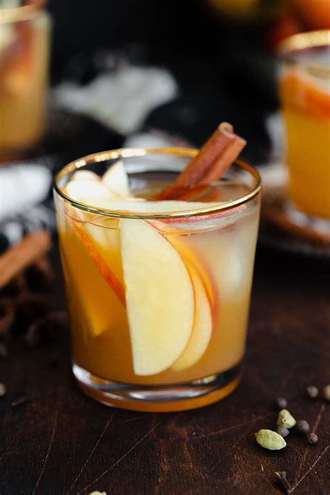 Spiced Rum Apple Cider Cocktail Recipe Apple Cider Cocktail Cider